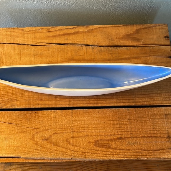 Striking Vintage Dish from Czechoslovakia - Picture 5 of 10